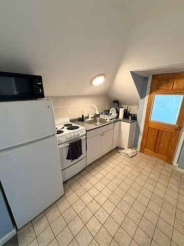 22 Winchester St #3 Photo 1