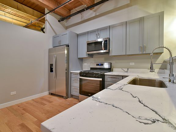 3rd image of 11 E Illinois St #203
