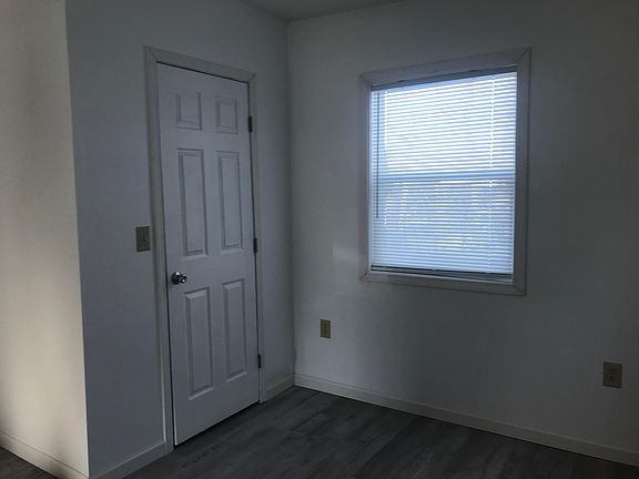 3rd image of 703 Butler St