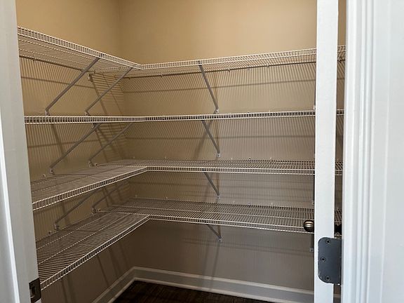 5th image of 114 Martel Dr