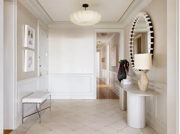 15 Central Park West image 18 of 29