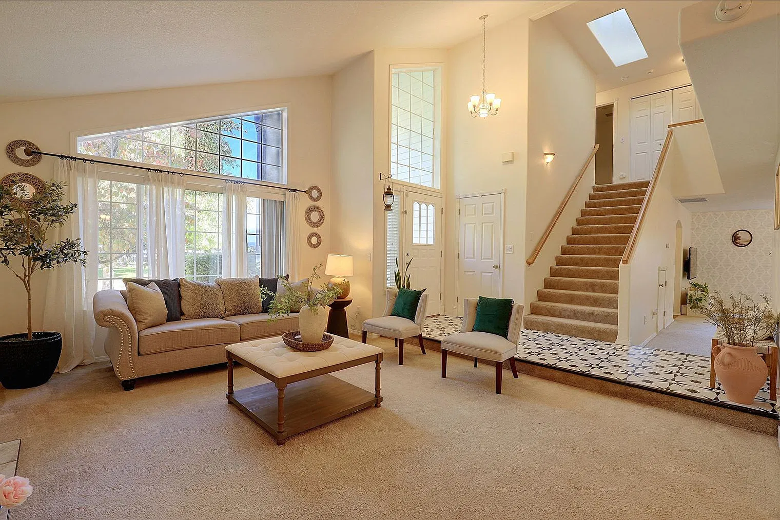 3 bed, 2.0 bath, 1937 sqft, $3,612 — Photo 1
