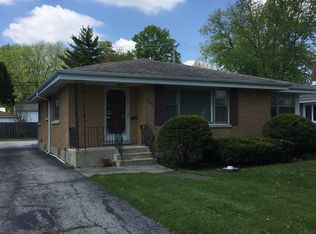 906 S Summit Ave, Villa Park, IL