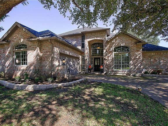 2nd image of 5304 Lebeau Ln