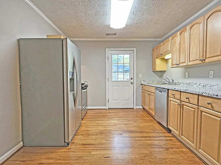 479 Stovall St SE — Photo 9