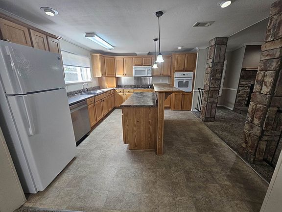 3rd image of 7228 Bucking Dr
