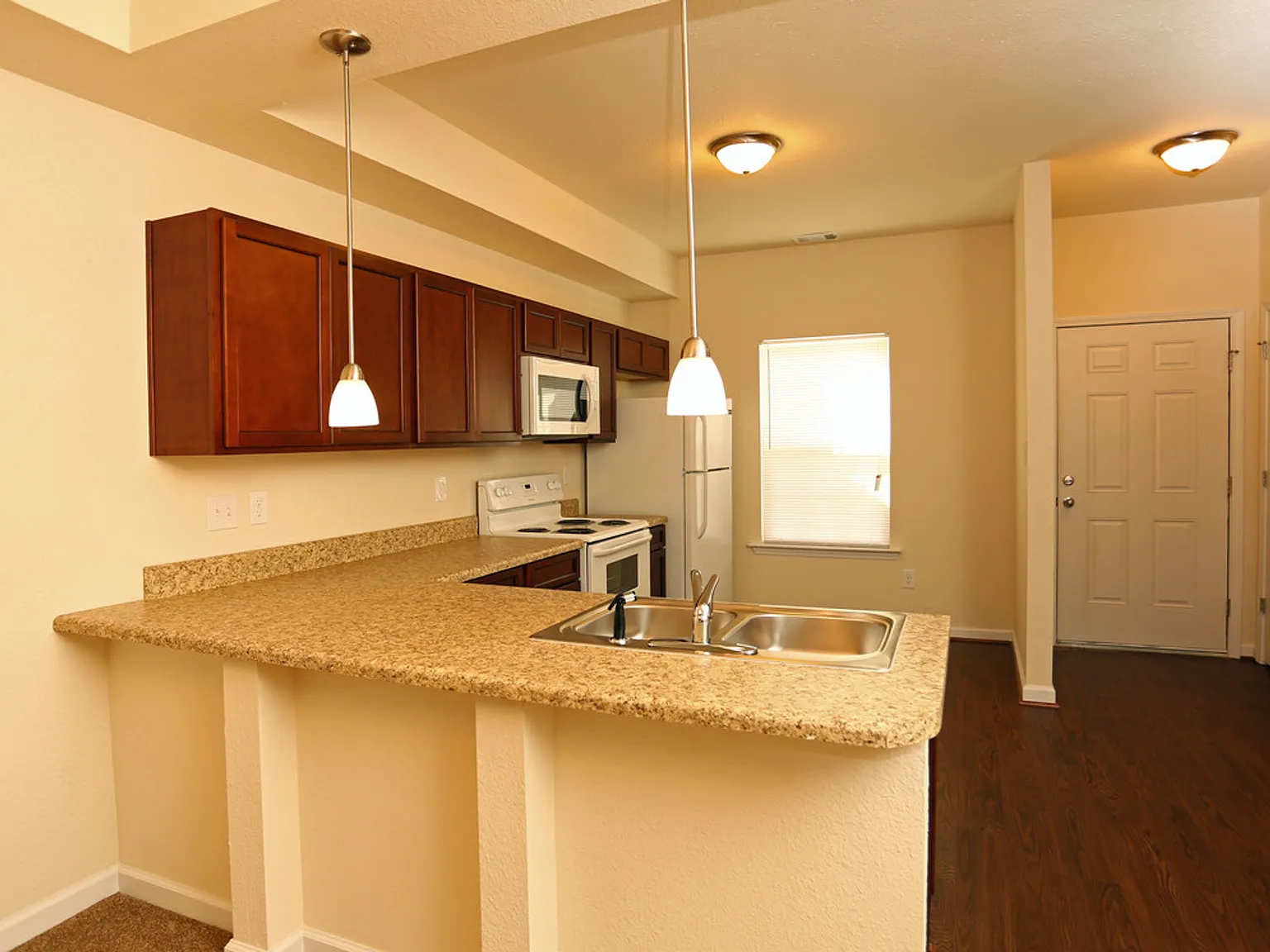 Welcome to Brookwood Landing — Photo 2