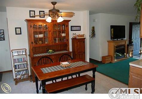 Breakfast-Dining Area