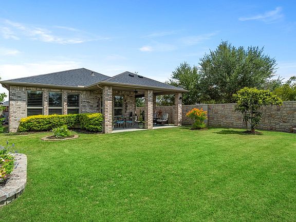 4th image of 29035 Hickory Manor Ln