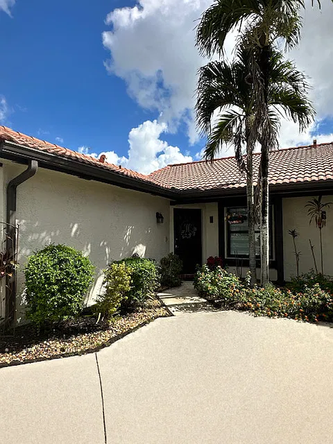 2 bed, 885 sqft, $3,000 — Photo 1