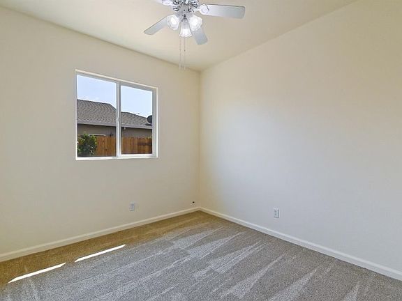5th image of 2185 Brent Dr