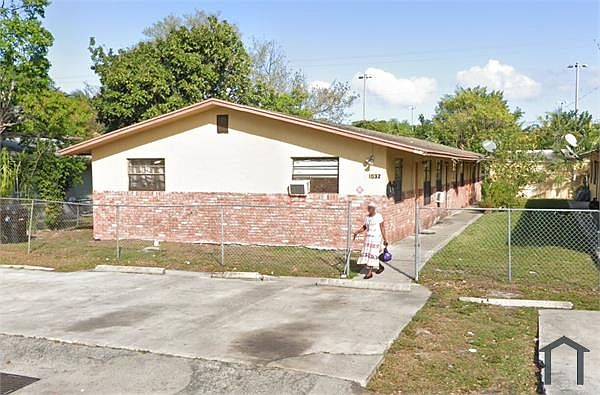 1st image of 1032 NW 1st Ave #2B