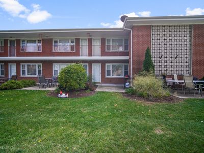 1111 Holiday Ln APT 9, Des Plaines, IL, 60016