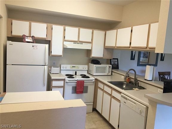 4th image of 6361 Aragon Way APT 303
