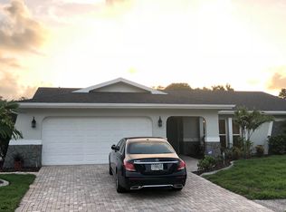 9268 123rd Way, Seminole, FL 33772