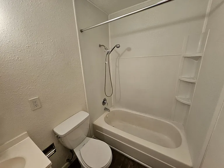 148 Wilson Ave #148 — Photo 10