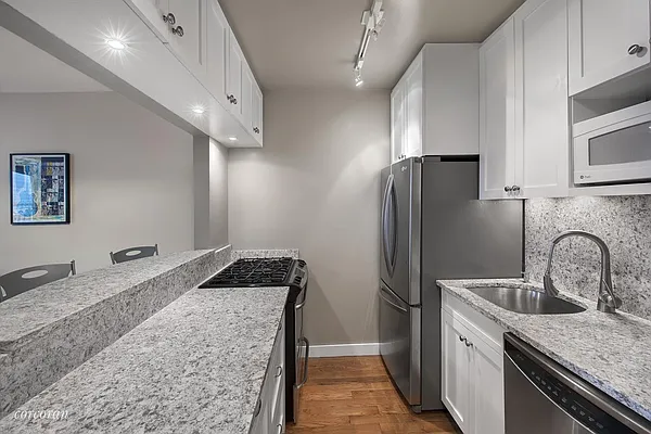 Sold by Corcoran | media 4