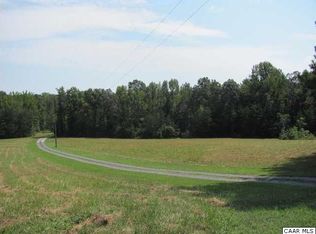 199 Trices Lake Rd, Columbia, VA 23038