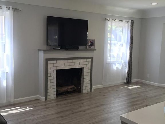4th image of 1225 Bruce Ave