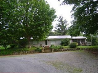 797 T Bradshaw Rd, Columbia, KY 42728