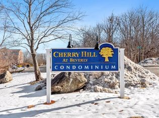 4 Duck Pond Rd APT 212, Beverly, MA 01915