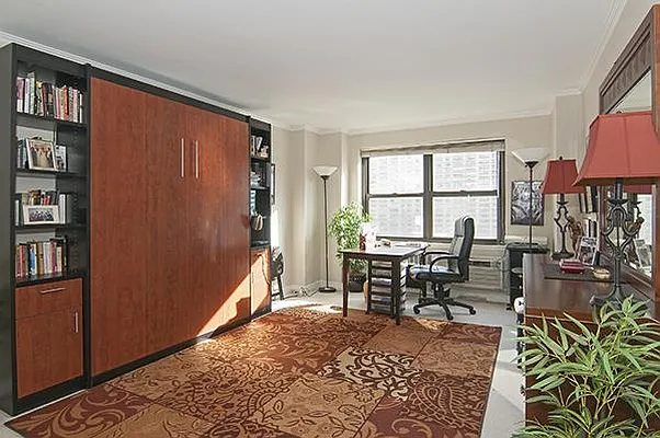 Sold by R New York | media 1