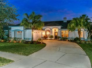 9120 Woodbay Dr, Tampa, FL 33626
