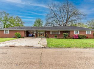 1047 N Rosser St, Forrest City, AR 72335