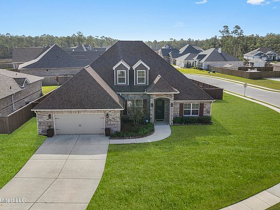 2nd image of 2950 Juliette Dr