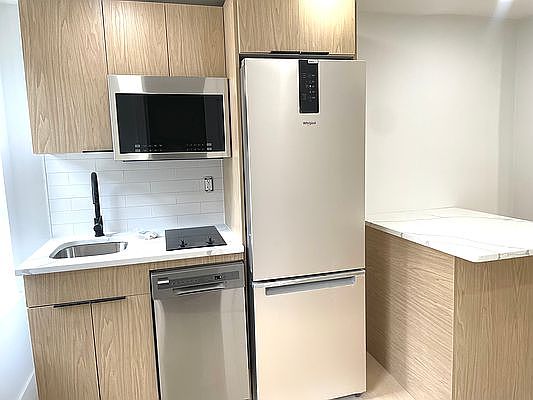 1st image of 153 Avenue A #25
