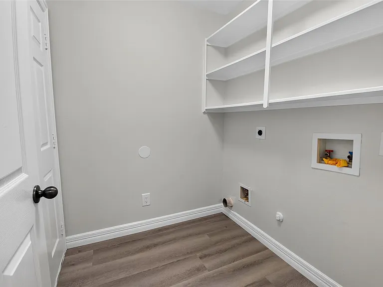 6706 Paigetree Ln — Photo 16
