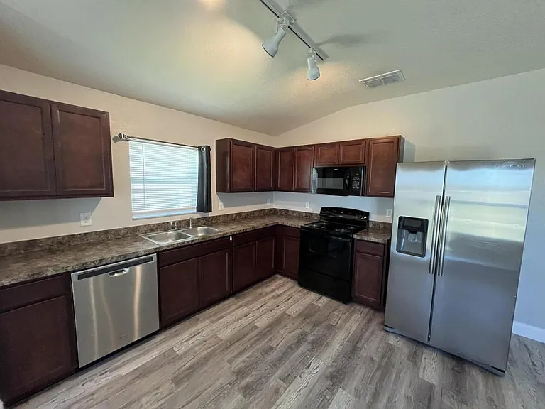 4167 Sand Ridge Blvd — Photo 5