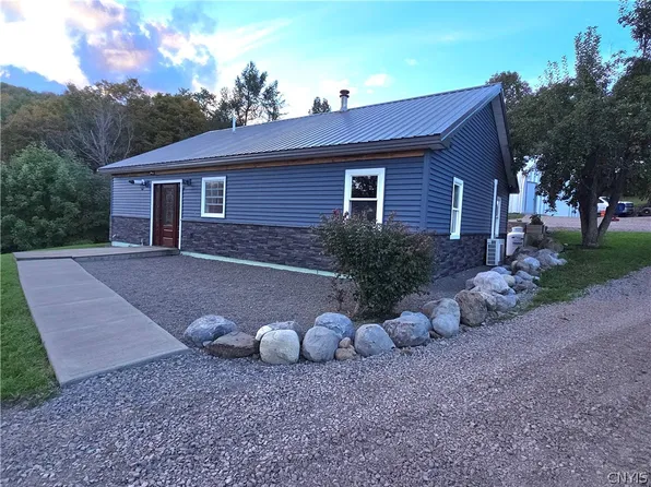 7503 Coon Rd, De Ruyter, NY 13052