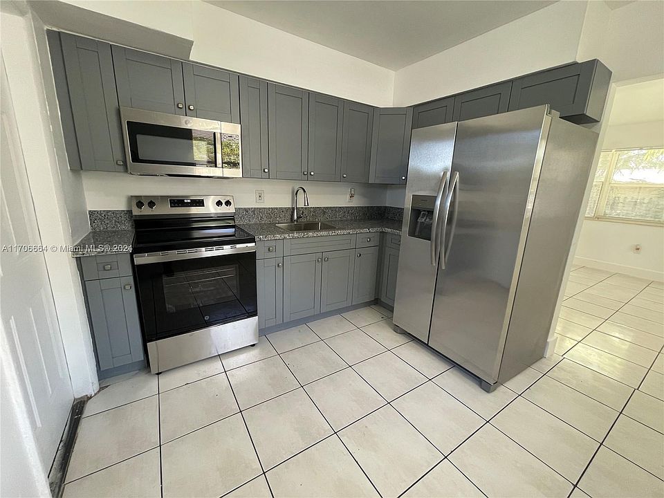 1st image of 1372 NE 149th St #1372