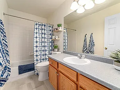 19889 E Caspian Cir — Photo 15