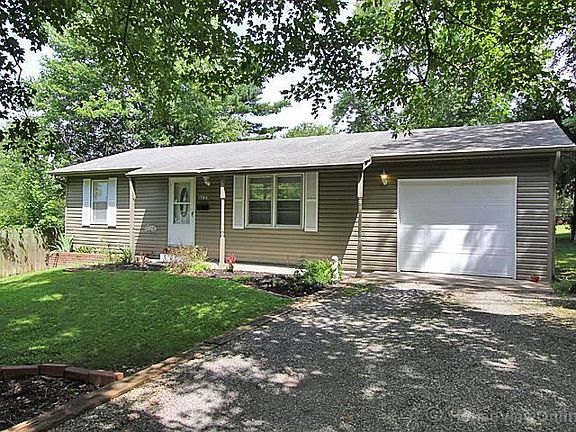 2nd image of 1706 Whitelaw Ln