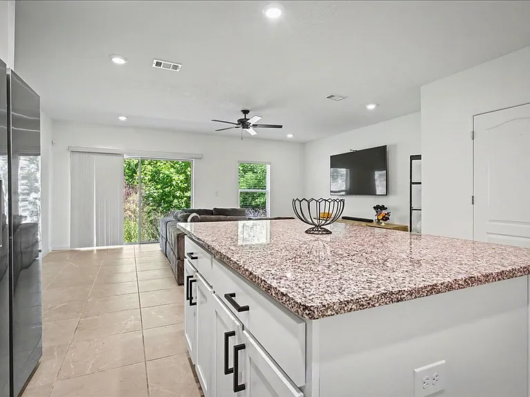 3231 Penny Cove Ln — Photo 5