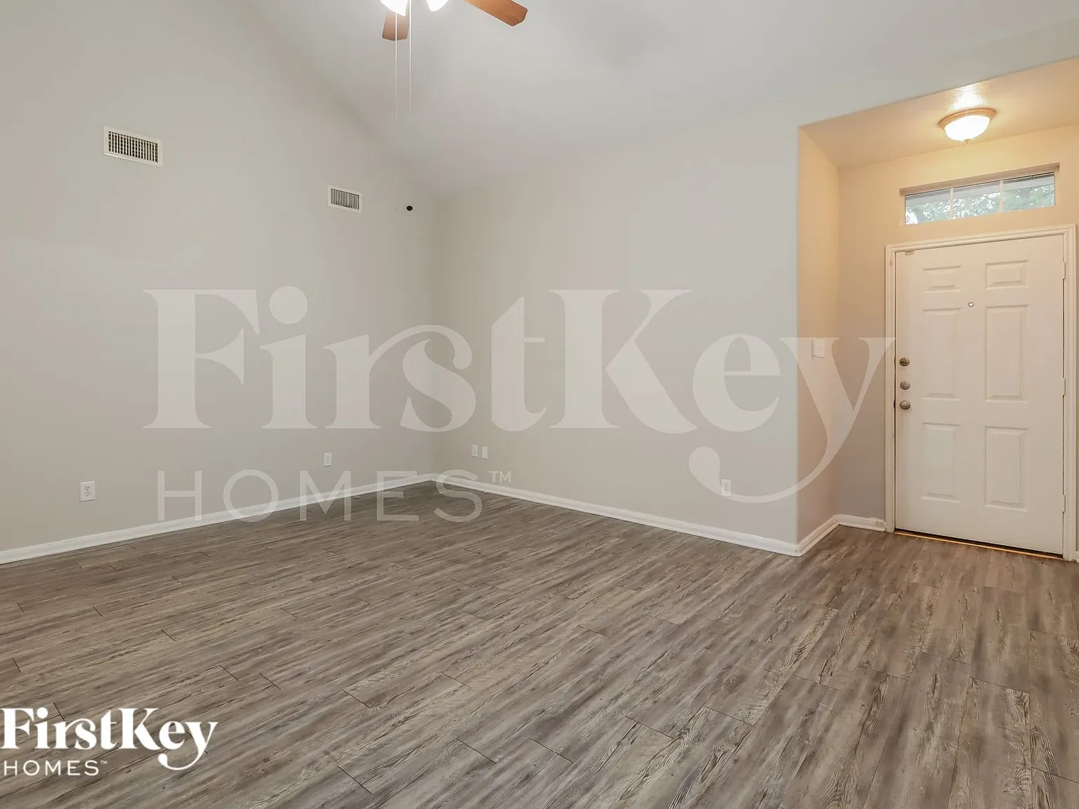 3 bed, 2.5 bath, 1751 sqft, $2,010 — Photo 3