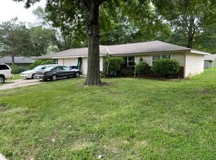 2801 Ousdahl Rd, Lawrence, KS 66046