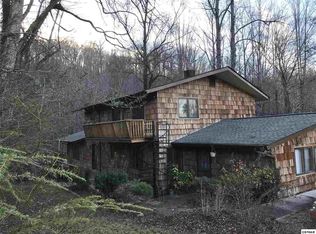 726 Chewase Dr, Gatlinburg, TN 37738