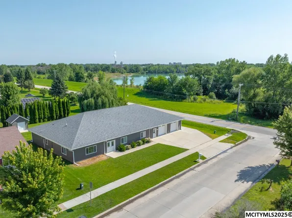 2700 4th St NW, Mason City, IA 50401