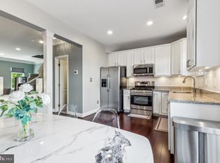 13512 Turquoise Ln, Herndon, VA 20170