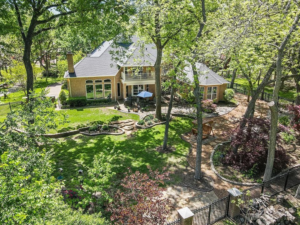 1st image of 109 Oak Forest Ln