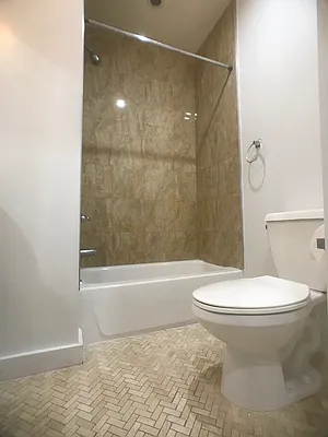 Rented by Mason Real Estate | media 31