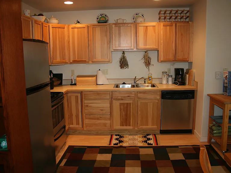 104 Colorado Ave #J — Photo 4