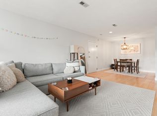 925 E 2nd St APT 7, South Boston, MA 02127