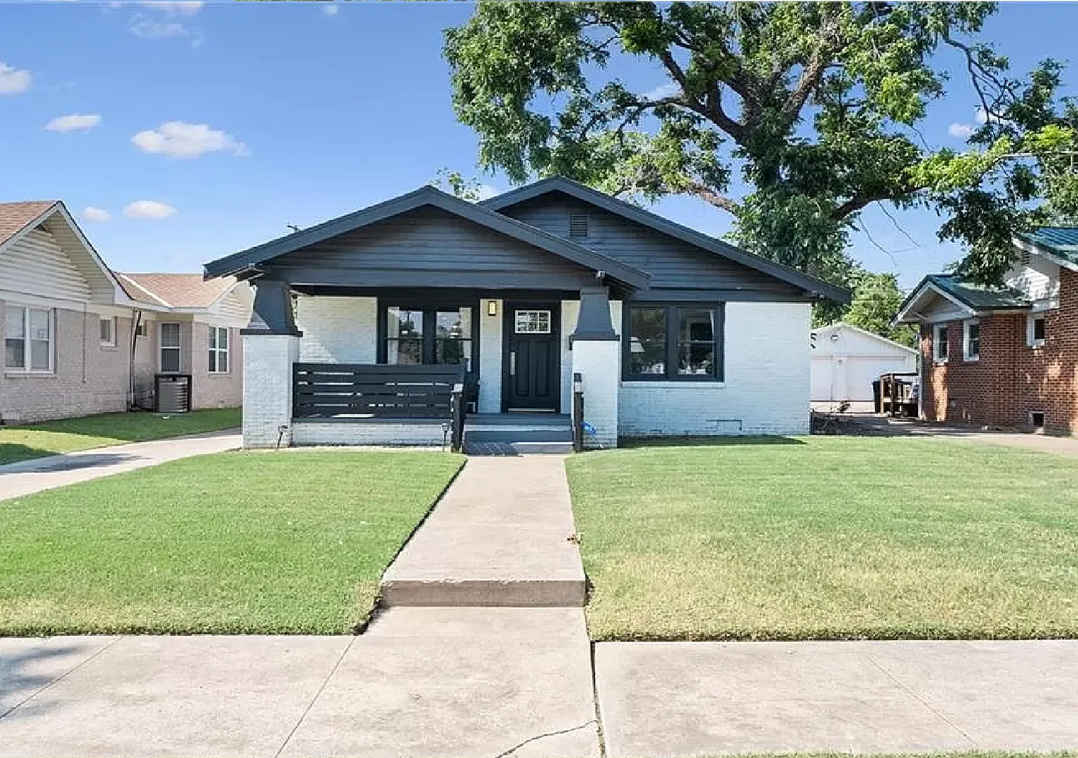 Stylish 2BR/2BA Home Near Paseo Arts District & Downtown OKC! — Photo 1