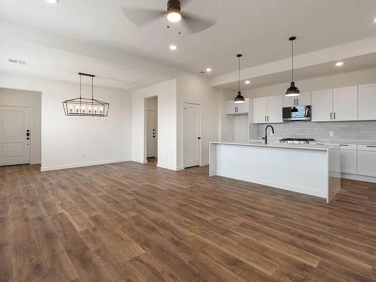1813 N Peach Creek Dr #A — Photo 7