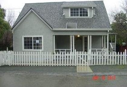 Cottage Outside