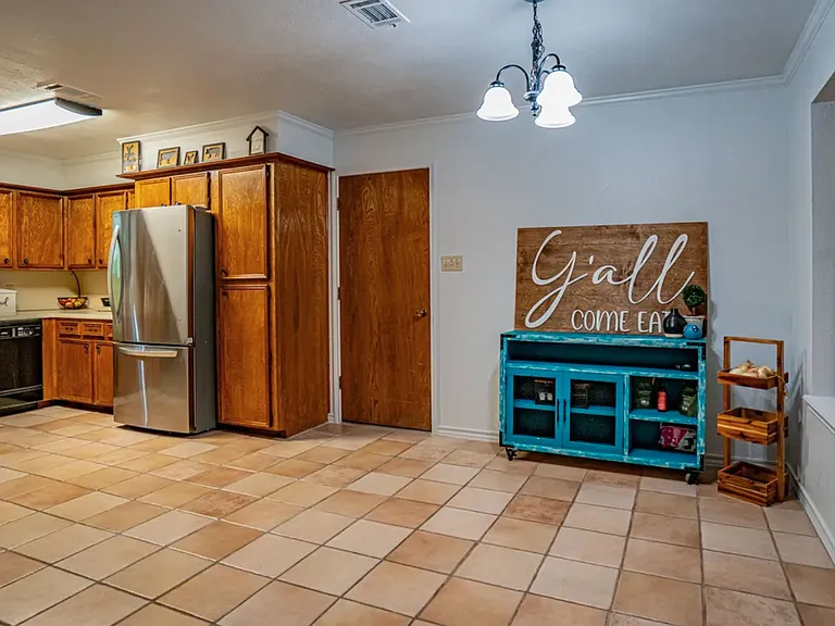 113 Wheeler Dr — Photo 9
